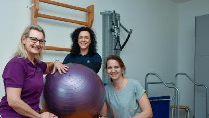 Bild: Stephan Huber
Ines Hirsch (links), Melanie Jakob (Mitte) und Vanessa Stöckl haben in Amberg gemeinsam eine neue Praxis für Physiotherapie eröffnet.