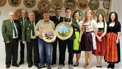 Bild: sis
Die Würdenträger und die Vereinsmeister der Schützengesellschaft Birgland-Betzenberg.