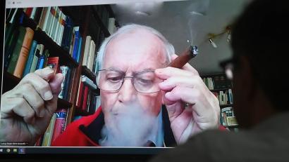 Bild: Gabi Schönberger
Ludwig Stiegler lässt Dampf ab. Beim Video-Interview mit Oberpfalz-Medien gibt es auch einige kritische Themen zu besprechen.