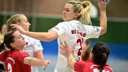 Bild: . Hubert Ziegler
Christina Plößl (Mitte) bekam vom Trainer ein Sonderlob.