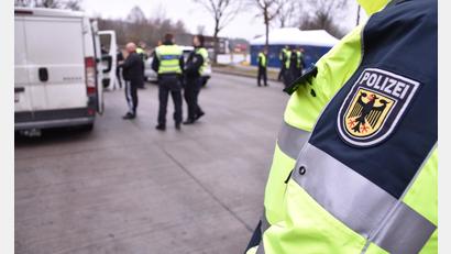 Bild: Bundespolizei Waidhaus
Immer wieder erwischt die Bundespolizei Waidhaus Straftäter, nach denen gesucht wird, weil sie Geldstrafen nicht bezahlt haben.