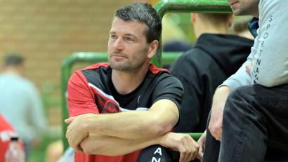 Bild: Hubert Ziegler
Thomas Hartmann, Trainer HC Sulzbach-Rosenberg, betreut das Team ein letztes Mal.