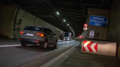 Bild: Zeitungsfoto.At/Liebl Daniel
Der Arlbergtunnel in Österreich wird ab 15. April für mehrere Monate gesperrt.