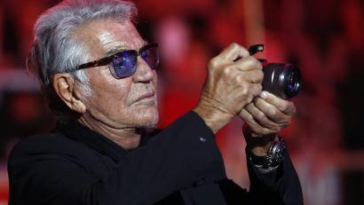 Archivbild: Georg Hochmuth
Der italienische Modedesigner Roberto Cavalli ist tot.