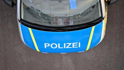 Symbolbild: Klaus-Dietmar Gabbert/dpa/Symbolbild
In Kulmain haben Unbekannte die Radmuttern eines Autos gelockert.
