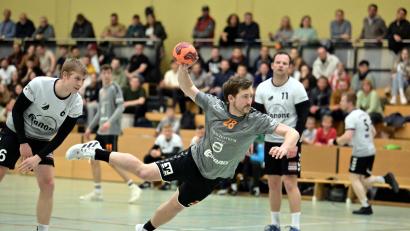 Bild: Hubert Ziegler
Philipp Lulla bestritt sein letztes Spiel für die HG Amberg und beendet seine Handdballkarriere.