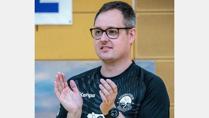 Bild: Guenter Uschold
Trotz Niederlage im letzten Saisonspiel ist der Oberviechtacher Trainer Mathias Stangl mit den Leistungen seines Meisterteams zufrieden.