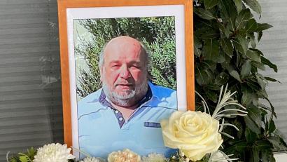 Bild: Völkl
In einem Requiem in der Trischinger Pfarrkirche wurden Richard Altmanns Verdienste gewürdigt.