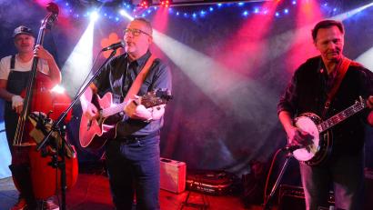 Bild: Kunz
"De Waltons" machen die "Live Stage" zur Country-Bühne.