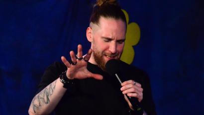 Bild: Kunz
Lennard Rosar sinniert über Klima-Kleber, Corona-Leugner und die Gleichberechtigung.