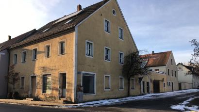 Bild: mma
Die Generalsanierung und der Umbau des Färberhauses an der Hauptstraße soll noch dieses Jahr in Angriff genommen werden.