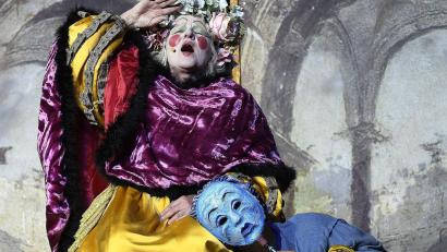 Archivbild: Petra Hartl
2019 verwandelte sich die Treppenanlage vor der Mariahilfberg-Kirche Amberg wieder in eine atemberaubende Kulisse für das "Amberger Welttheater – Der Herbst des Winterkönigs".