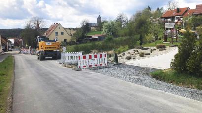 Bild: wro
Baustelle ist derzeit die Tirschenreuther Straße in Falkenberg. Viel Geld kosten zudem weitere Bauprojekte in diesem Jahr.