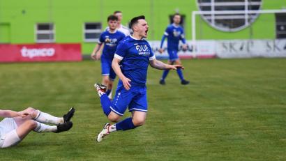 Archivbild: G. Büttner
Die Weidener Offensivspieler (im Bild Patryk Bytomski) sind in dieser Saison schwer zu bremsen. Im Top-Spiel gegen Sturm Hauzenberg wollen die Weidener den vorentscheidenden Schritt hin zum Titelgewinn gehen.
