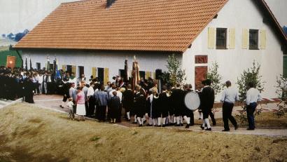 Bild: Archiv TSV Neualbenreuth
Im Juli 1986 wurde das neue TSV-Sportheim an der Tirschenreuther Straße eingeweiht.