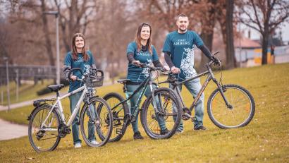 Bild: Michael Golinski, Stadt Amberg/exb
Das Stadtradeln-Team der Stadt Amberg um (von links) Laura Purrer, Silvia Hartl und Mirko Hasse steht in den Startlöchern und freut sich auf zahlreiche Teilnehmerinnen und Teilnehmer.