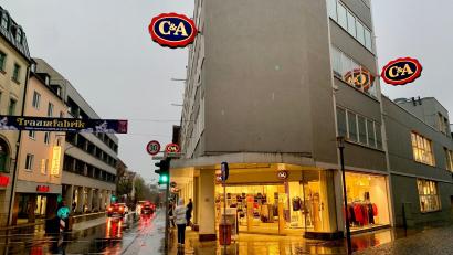 Archivbild: Gabi Schönberger
Die Weidener Filiale von C&A in der Sedanstraße sollte im Frühjahr 2025 schließen.
