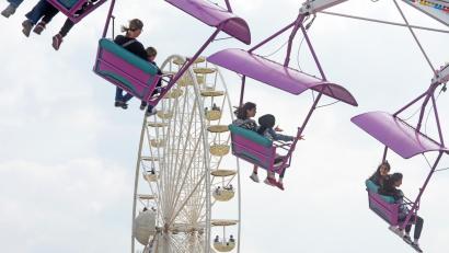 Symbolbild: Gabi Schönberger
Auf der Dult in Burglengenfeld geht es rund.