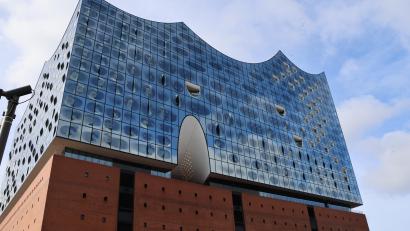 Bild: rpp
Von der Elbphilharmonie waren alle Reiseteilnehmer sichtlich beeindruckt. Dies gilt für das Bauwerk, den Konzertsaal und das Konzert.