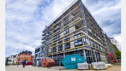 Bild: fph
Aktuell noch von Gerüsten umgeben, soll hier im ersten Stock des Gebäudes am Stadtpark das neue Therapiezentrum entstehen.