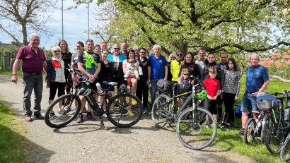 Bild: Markt Floß/exb
Die Radler aus der tschechischen Partnergemeinde Tluncna hatten sich auf den Weg nach Floß gemacht.