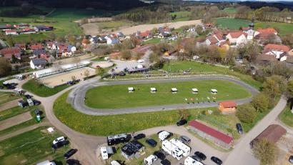 Bild: Moritz Ernstberger
Ovalbahn am Lipperthof in Wurz