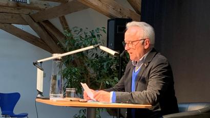 Bild: Johanna Lakomski/exb
Karl-Heinz Kristel liest aus seinem Buch.