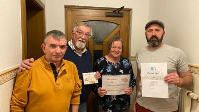 Bild: Dorfgemeinschaft Hermannsreuth/exb
Die Gewinner Preisschafkopf Hermannsreuth freuten sich über ihre Preise.