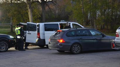 Symbolbild: dob
Die Grenzpolizei Waidhaus kontrollierte bei Leuchtenberg einen Mann der per Haftbefehl gesucht wurde.