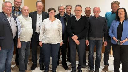 Bild: uz/exb
Die neu gewählte Vorstandschaft der Siedlergemeinschaft Rothenstadt.