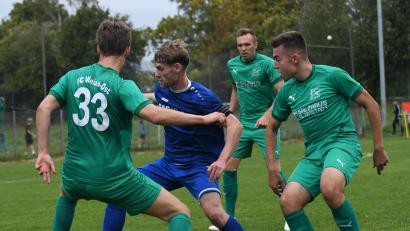 Bild: otr
Im Hinspiel gewann der FC Weiden Ost (grüne Trikots) mit 2:0 gegen die SpVgg SV Weiden II. Am Samstag muss die Dütsch-Elf erneut siegen, um noch eine kleine Aufstiegschance zu haben.