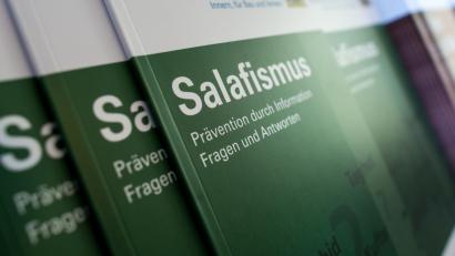 Bild: Matthias Balk/dpa
Salafismus gibt es auch in Weiden.