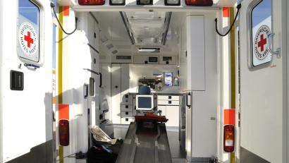 Symbolbild: Petra Hartl
In einem Rettungswagen hat ein Patient in Amberg nach den Sanitätern getreten und gespuckt.