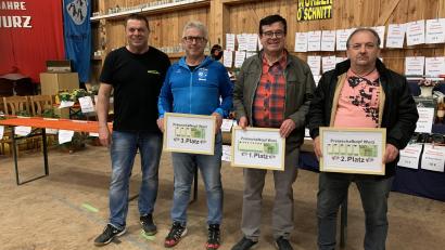 Bild: Manuela Stamm/exb
Von links nach rechts: Geschäftsführer Tom Kreuzer, Gerhard Oberst, Hubert Larcher, Gerhard Stade
