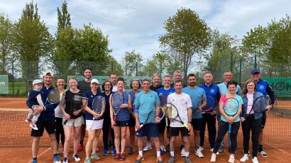 Bild: Carolina Forster/exb
Die Schirmitzer Tennisfreunde starten in die lang ersehnte Sommersaison.