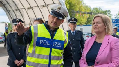 Bild: Armin Weigel/dpa
Nancy Faeser (SPD), Bundesministerin des Innern und Heimat.