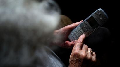 Symbolbild: Karl-Josef Hildenbrand
In Weiden kommt es vermehrt zu betrügerischen Anrufen mit "falschen Polizeibeamten".