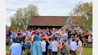 Bild: xs
Der Kindergarten Pressath hat einen eigenen Maibaum