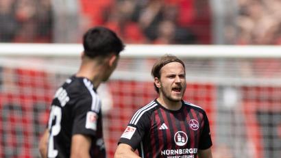 Bild: Daniel Karmann/dpa
Felix Lohkemper (recht) traf zujm 1:0 für den Club, Can Uzun zum 3:0.