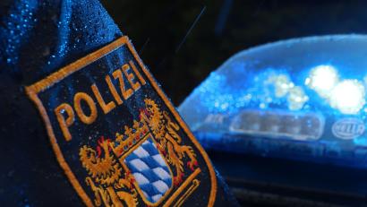 Symbolbild: Karl-Josef Hildenbrand/dpa
In Marktredwitz hat ein Kind ein Mehrfamilienhaus mit Farbe beschmiert. Der Schaden beträgt nach Polizeiangaben rund 2000 Euro.