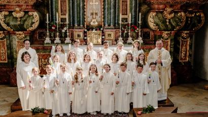 Bild: G.J.S Photographie/exb
24 Kinder haben in St. Georg Amberg Erstkommunion gefeiert.