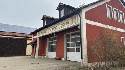 Bild: ge
Verschoben wird wegen der aktuellen Finanzlage die Sanierung des Feuerwehrhauses in Schwend. Sie ist jetzt für 2027 ins Auge gefasst.