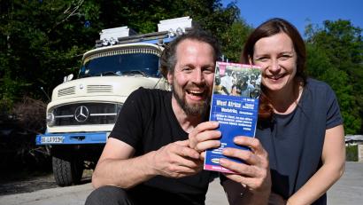 Bild: Sabine Hoppe &amp; Thomas Rahn
Von 2009 bis 2015 sind Sabine Hoppe und Thomas Rahn mit ihrem Lastwagen Paula einmal um die Welt gereist.