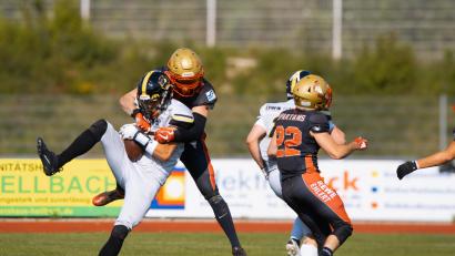 Bild: Benjamin Leithold
Die Mad Bulldogs (weiße Trikots) hatten gegen Neu-Ulm keine Chance.