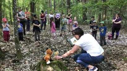 Bild: mma
Ulli Soderer und ihrer Maus begegnen auf der Suche nach dem Grüffelo viele Waldtiere.