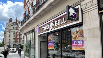 Bild: Julia Kilian/dpa
In Großbritannien hat Taco Bell schon Filialen. Nun sollen weitere in Deutschland folgen.