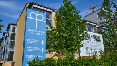 Bild: Stephan Huber
Die Sanierung und der Teilneubau des Seniorenheims in der Hellstraße in Amberg sind zur finaziellen Katastrophe für den Diakonieverein geraten.