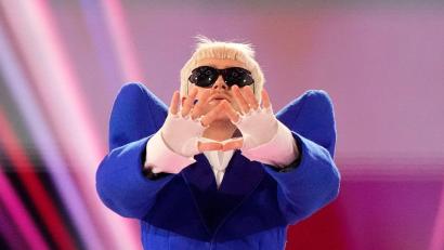 Bild: Martin Meissner/AP/dpa
Joost Klein bei der Generalprobe für das ESC-Finale.