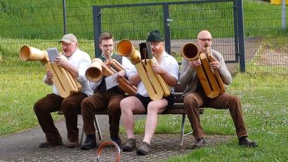 Bild: Marina Rischan
Ein wenig konnten die Herrschaften auch im Freien musizieren.
