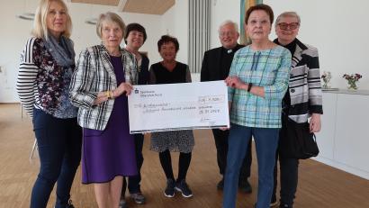 Bild: Kunz/exb
Frauenbund Herz Jesu spendet an die Hilfsaktion "Adventslicht".